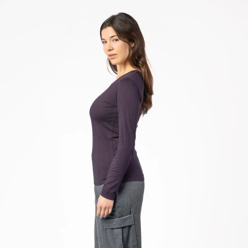 camiseta-100-algodon-lila-sostenible-blaugab