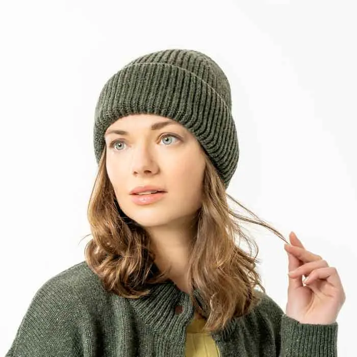 gorro-de-lana-verde-sostenible-invierno-blaugab2.webp