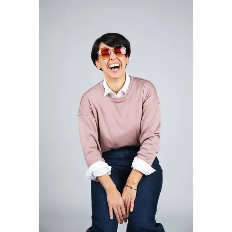 sudadera-rosa-sostenible-blaugab (2).webp